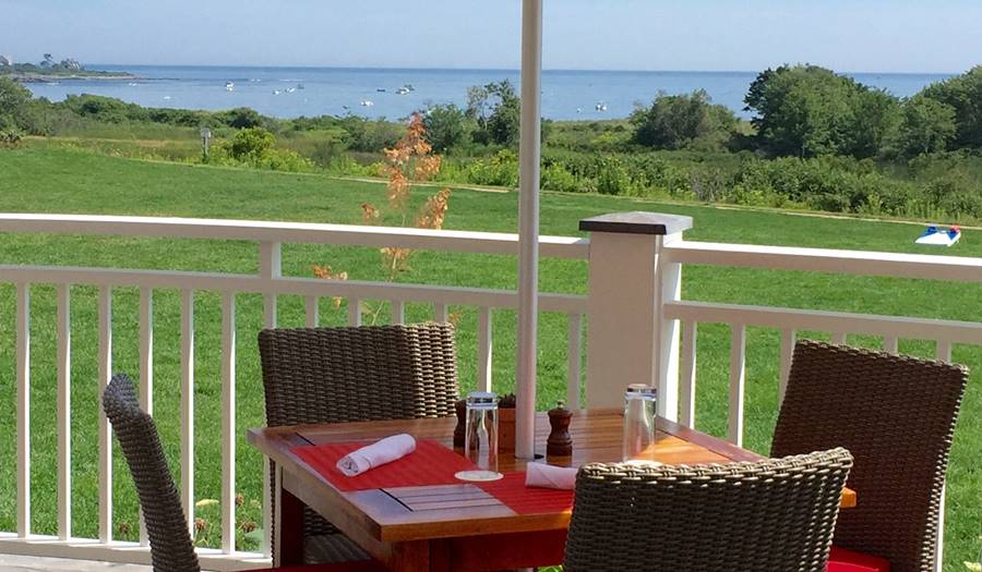Enjoy an Ocean View at Sea Glass Restaurant inn by the sea